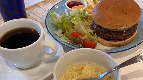 mondayでハンバーガーセット